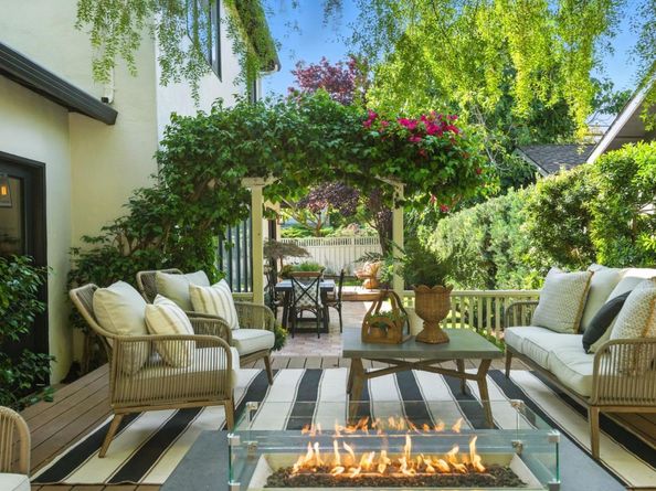 255 Robin Way, Menlo Park CA 94025