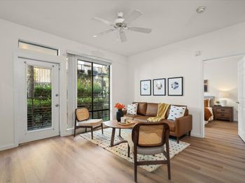 1060 S 3rd Street