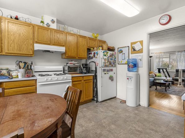 1831 Woodland Avenue, East Palo Alto CA 94303