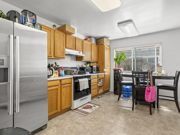1831 Woodland Avenue, East Palo Alto CA 94303