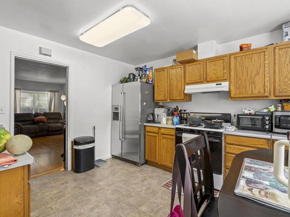 1831 Woodland Avenue, East Palo Alto CA 94303