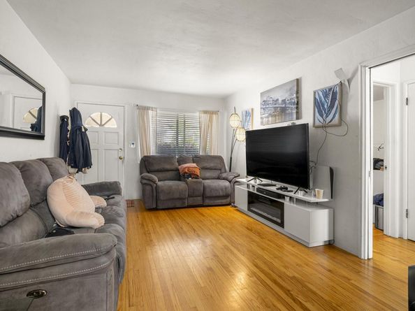 1831 Woodland Avenue, East Palo Alto CA 94303