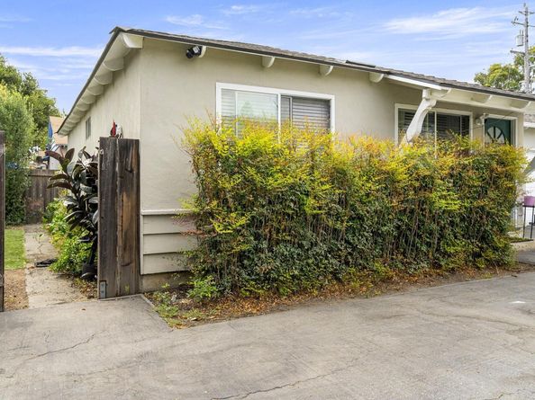 1831 Woodland Avenue, East Palo Alto CA 94303