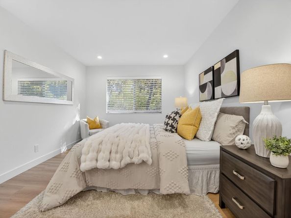 90 Flynn Avenue C, Mountain View CA 94043