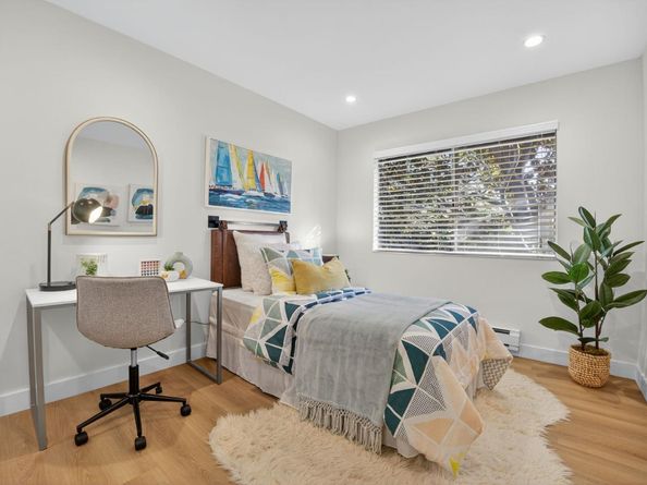 90 Flynn Avenue C, Mountain View CA 94043
