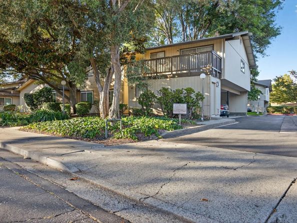 90 Flynn Avenue C, Mountain View CA 94043