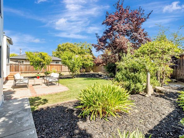 247 Delmar Way, San Mateo CA 94403