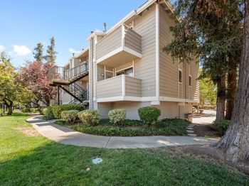 316 Stonegate Circle