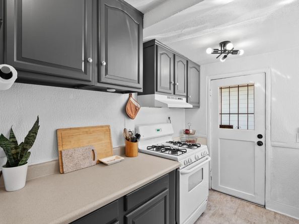 1902 88th Avenue, Oakland CA 94621