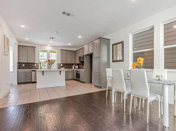 1861 Shasta Lane, Hercules CA 94547