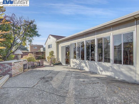 2285 Star Avenue, Castro Valley CA 94546