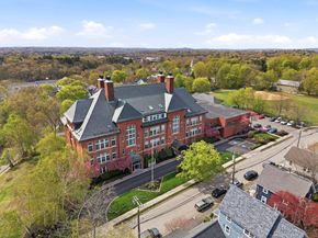 51 Pettee St 47, Newton MA 02464