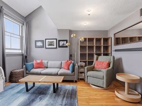 51 Pettee St 47, Newton MA 02464