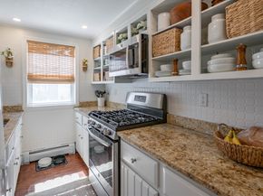 234-236 Middlesex St, North Andover MA 01845