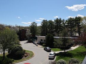 57 Broadlawn Park 14B, Newton MA 02467