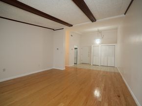 57 Broadlawn Park 14B, Newton MA 02467