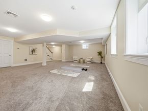 35 Marshall Rd, Wellesley MA 02482