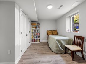 30 Gloucester St 30, Arlington MA 02476