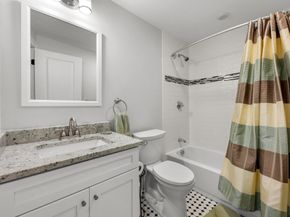 30 Gloucester St 30, Arlington MA 02476