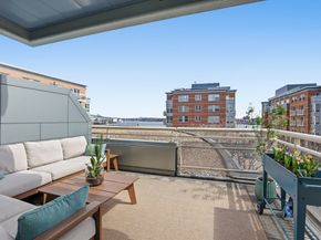 2 Battery Wharf 2302, Boston MA 02109