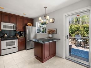 99 Anderer Ln 8, Boston MA 02132