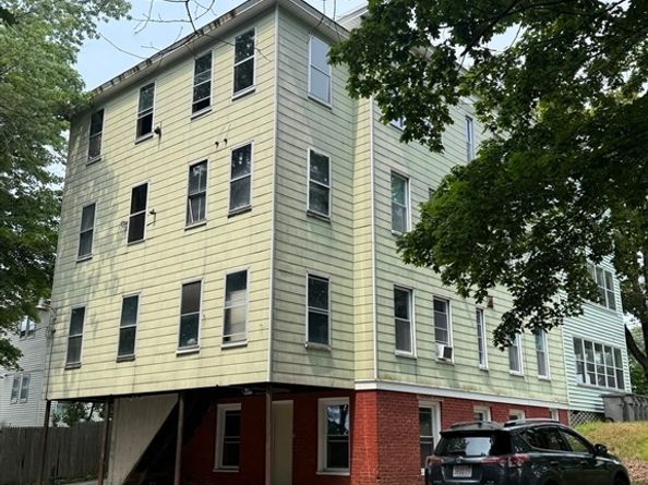 378 Parker St, Gardner MA 01440
