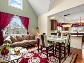 127 Johnson Woods Dr 127, Reading MA 01867