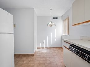 65 Lake Avenue 508, Worcester MA 01604