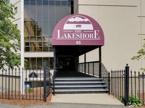 65 Lake Avenue 508, Worcester MA 01604