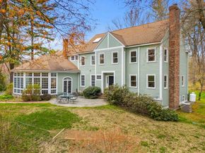 37 Oak Ridge Rd, Boxford MA 01921