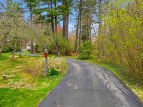 37 Oak Ridge Rd, Boxford MA 01921