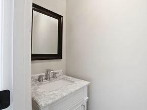 848 Plain St 32, Marshfield MA 02050