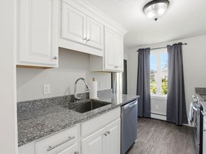 848 Plain St 32, Marshfield MA 02050