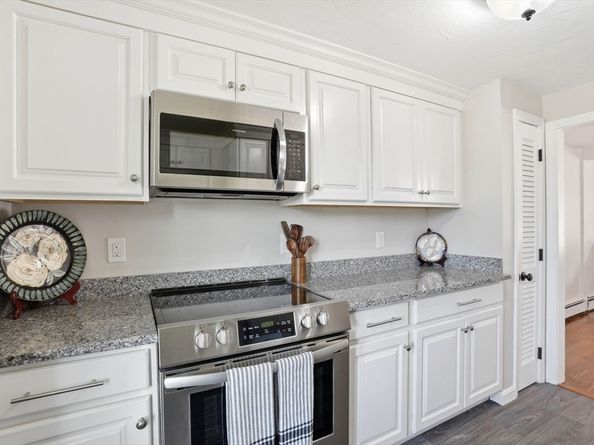 848 Plain St 32, Marshfield MA 02050