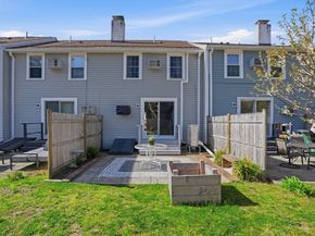 848 Plain St 32, Marshfield MA 02050