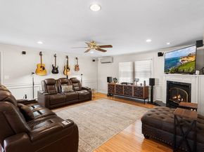 1 Garrison Heights Dr, Oxford MA 01540