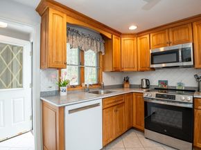 6 Janice Lane, Stoneham MA 02180
