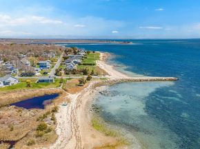 3 Woodlawn Ave, Mattapoisett MA 02739