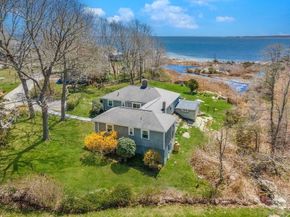 3 Woodlawn Ave, Mattapoisett MA 02739