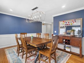 25 Farmington Dr, Shrewsbury MA 01545