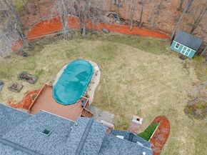 25 Farmington Dr, Shrewsbury MA 01545