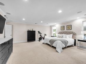 16 York Cir, Walpole MA 02032