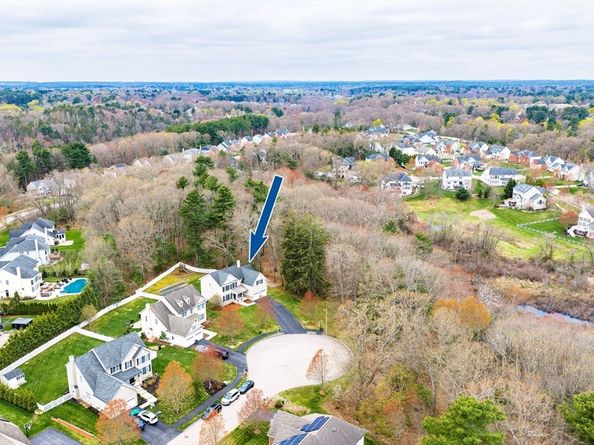 16 York Cir, Walpole MA 02032