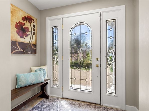 6 Melina Rd, Newton MA 02459