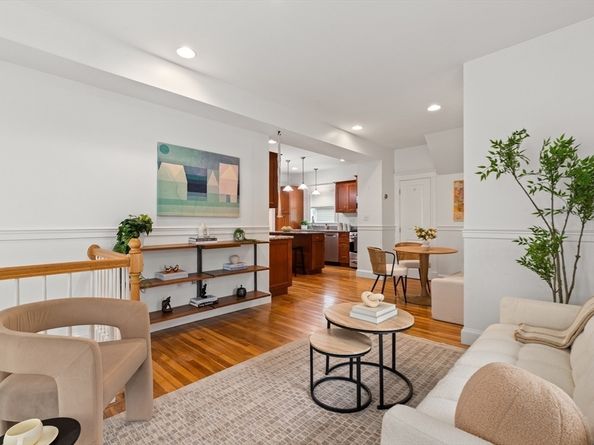 49 Princeton St 1, Somerville MA 02144