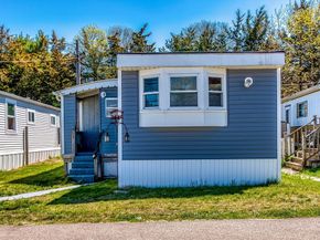 2 Depot St 2, Wareham MA 02538