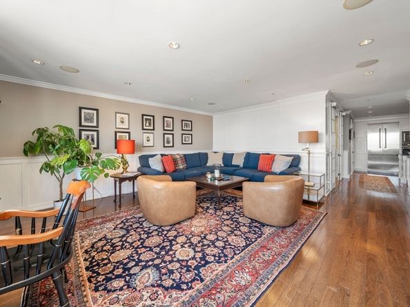 65 East India Row 33C, Boston MA 02110