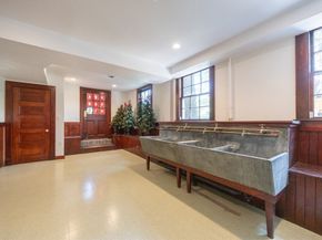 55 Parkwood Drive, Milton MA 02186