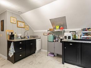 47 Park Ave Ext, Arlington MA 02474