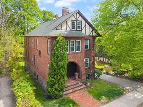 47 Park Ave Ext, Arlington MA 02474